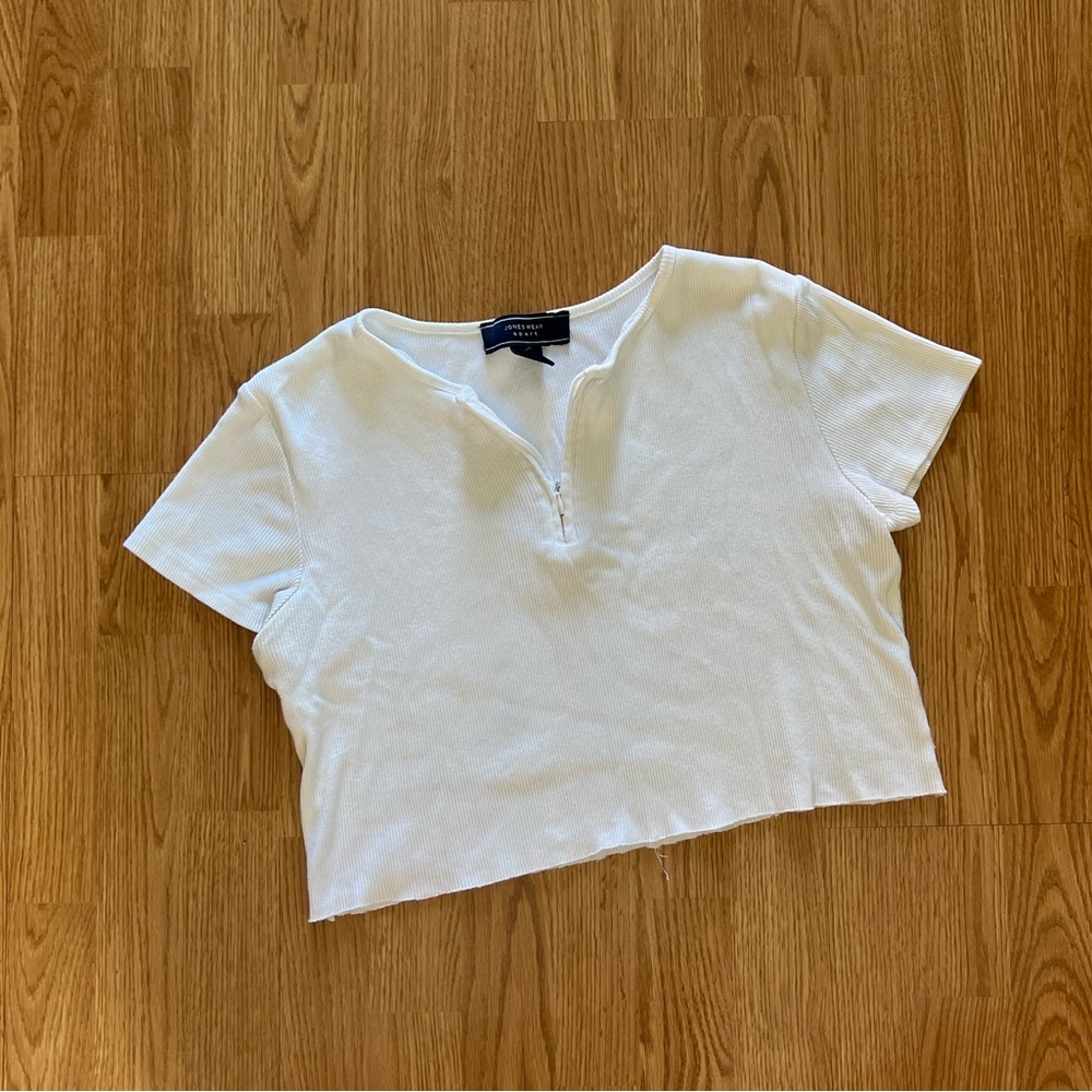 cropped half zip white shirt